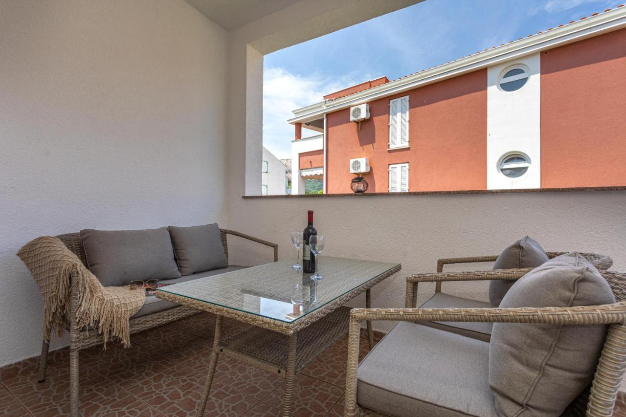 Apartments La Natalli Башка Экстерьер фото